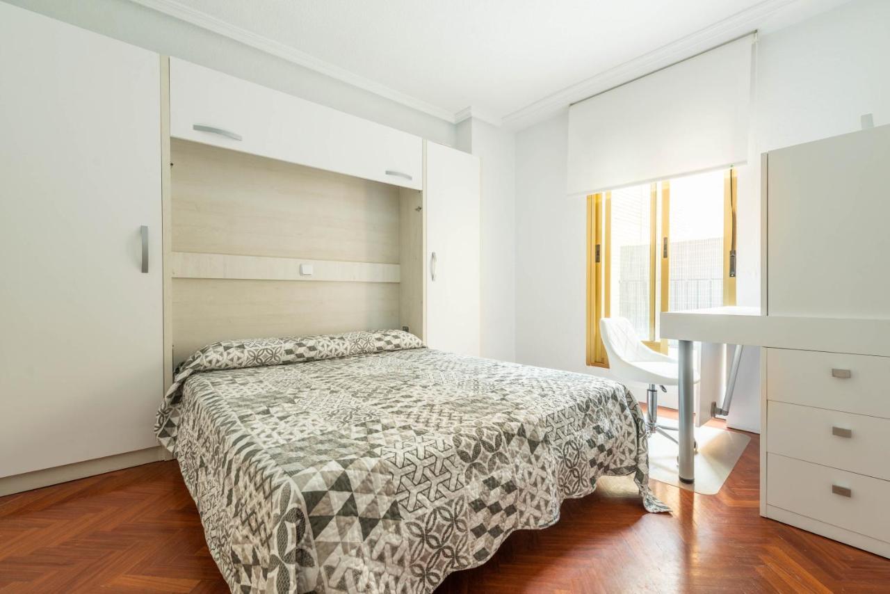 Bonita Habitacion Con Balcon Villaviciosa de Odón エクステリア 写真