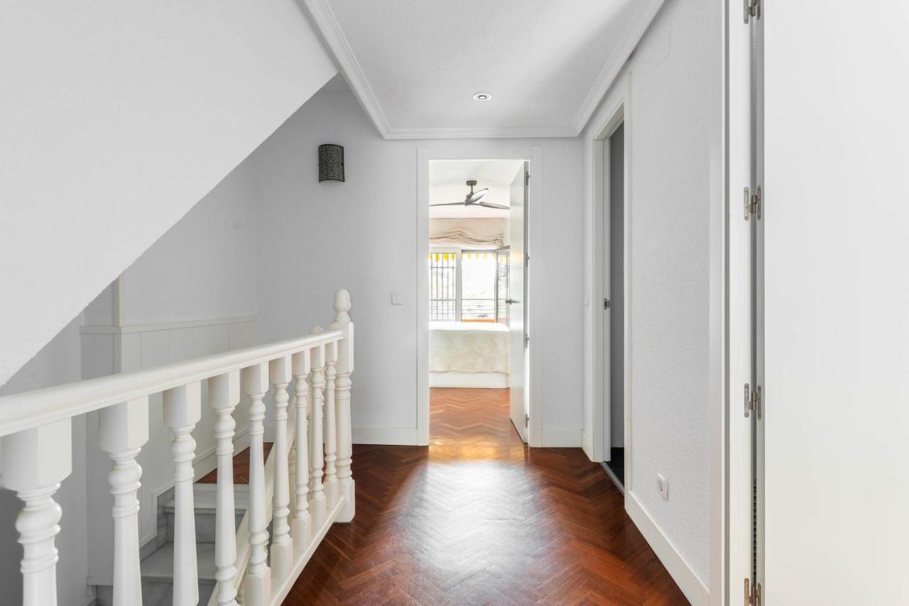Bonita Habitacion Con Balcon Villaviciosa de Odón エクステリア 写真