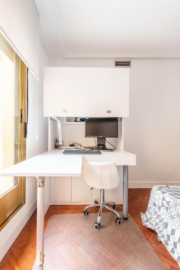 Bonita Habitacion Con Balcon Villaviciosa de Odón エクステリア 写真