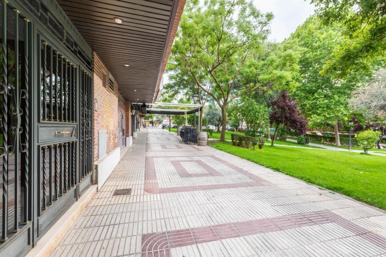 Bonita Habitacion Con Balcon Villaviciosa de Odón エクステリア 写真